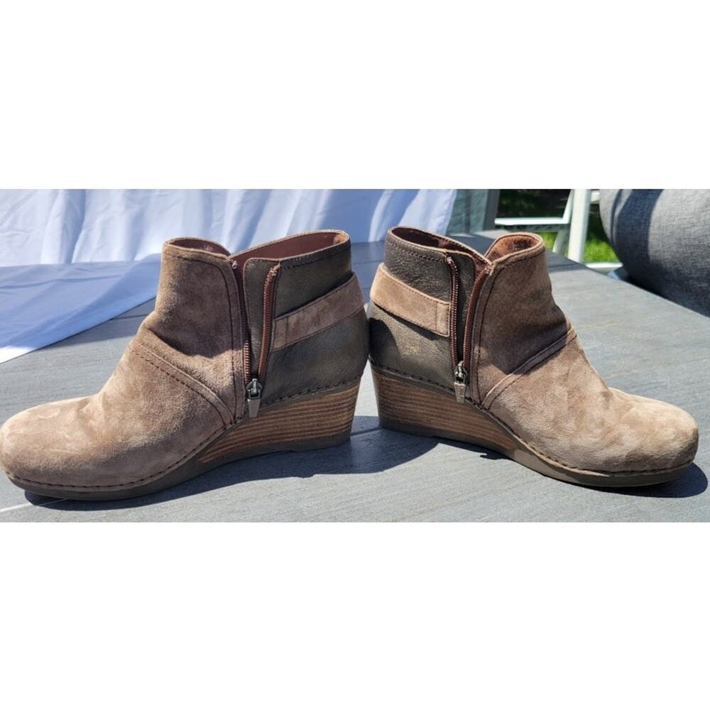Dansko Brown Suede Wedge Ankle Boots - Picture 1 of 10